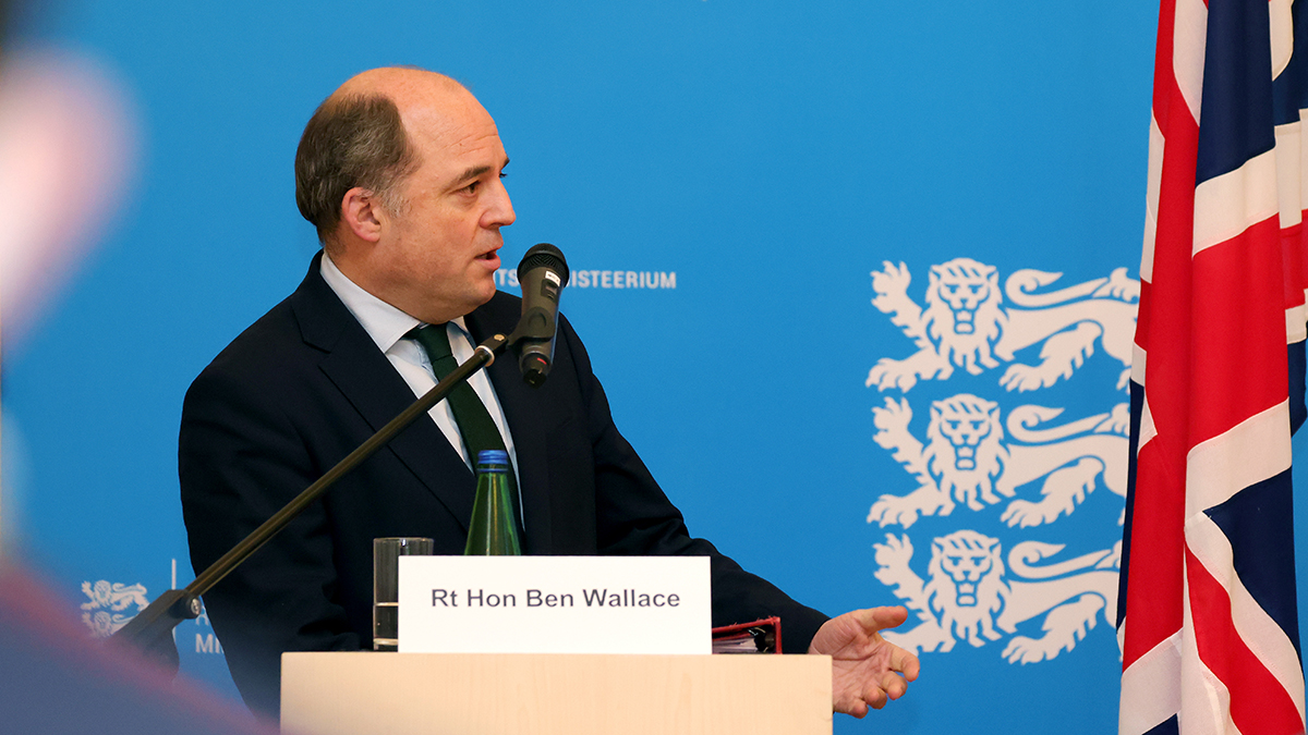 Британцы назвали Уоллеса идиотом из-за признания касательно Украины