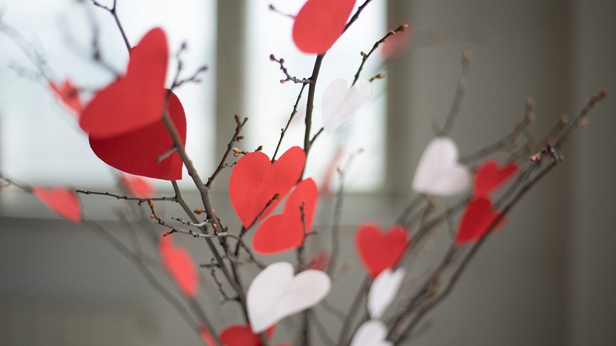 В День святого Валентина активисты центров московского долголетия рассказали свои трогательные истории любви