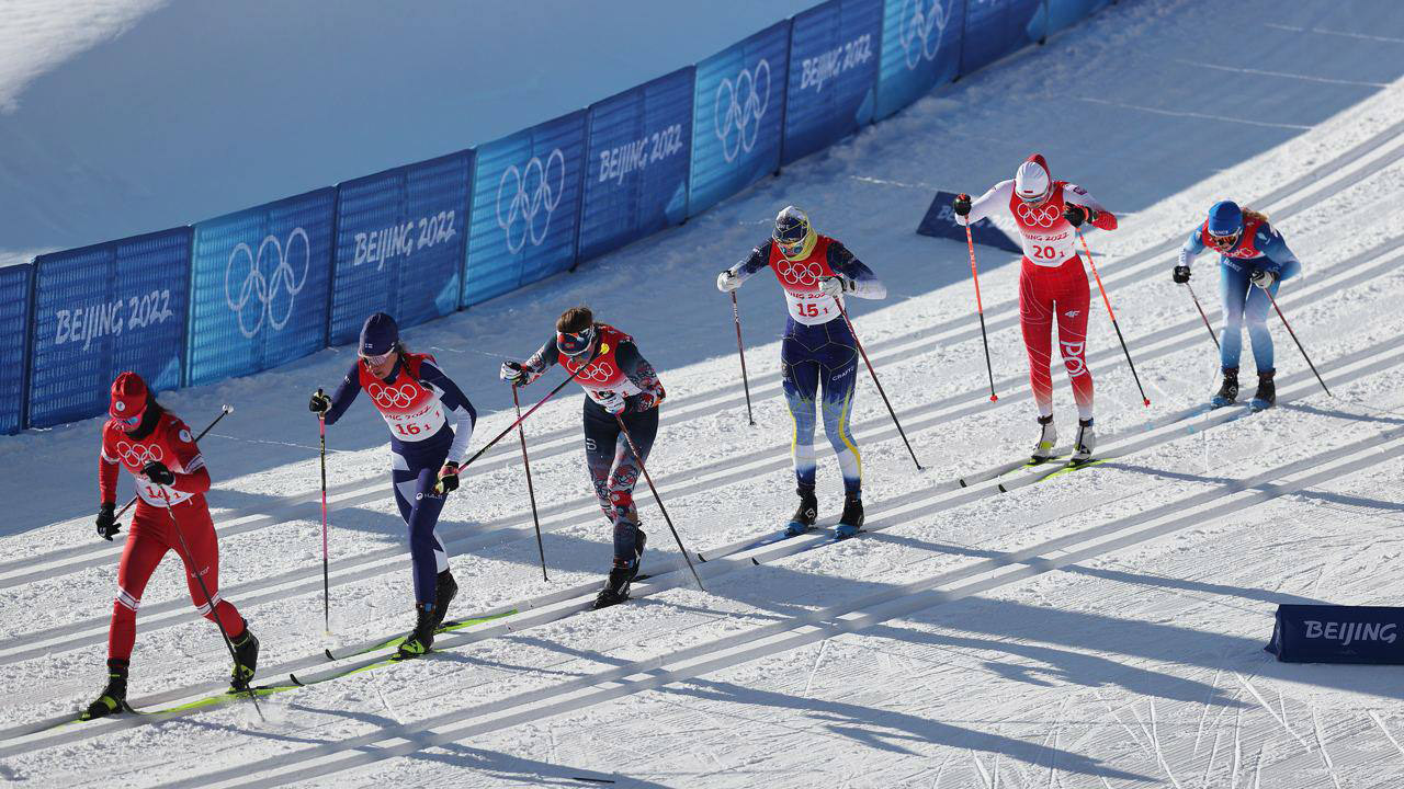 Лыжницы Непряева и Ступак завоевали бронзу в командном спринте на Олимпиаде