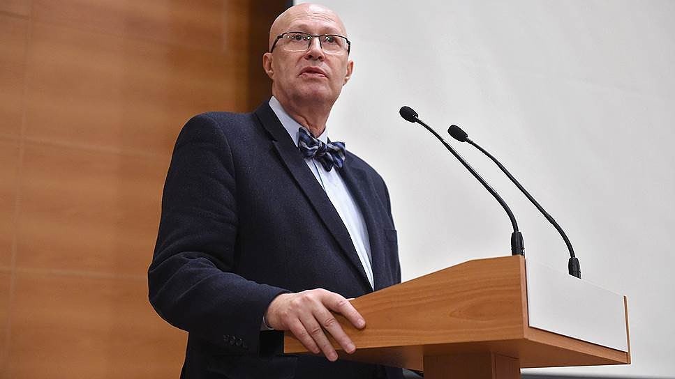 Политолога Соловья увезли с сыном в СК в качестве свидетелей по уголовному делу