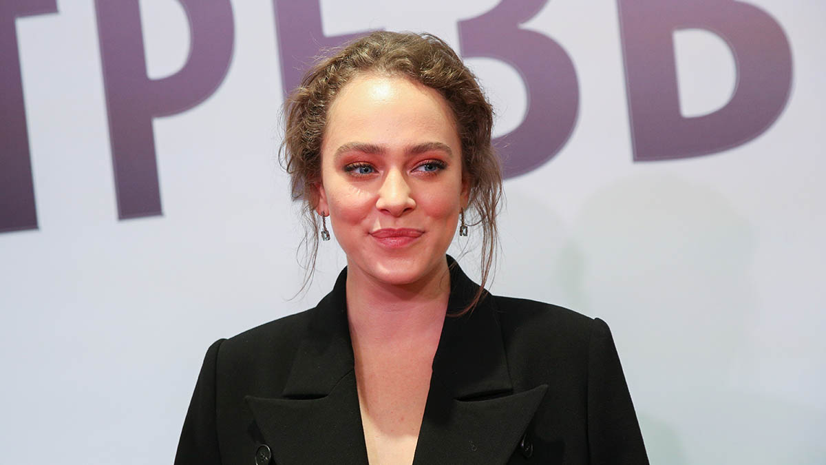 Mash: У актрисы Аглаи Тарасовой нашли наркотики в аэропорту Домодедово