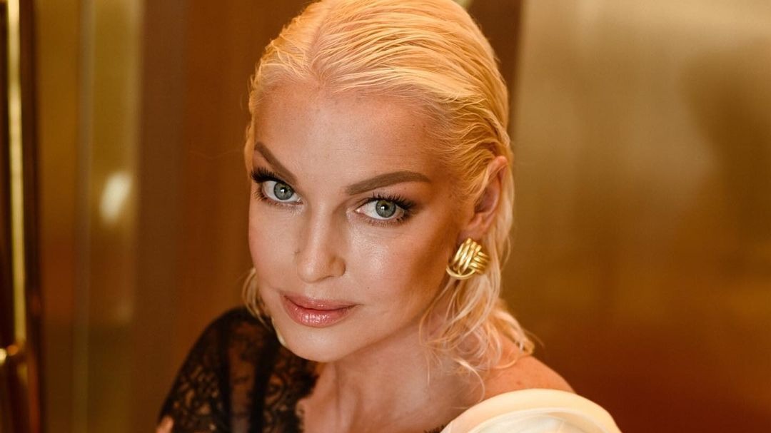 Волочкова показала себя с новым молодым другом «на Мальдивах»