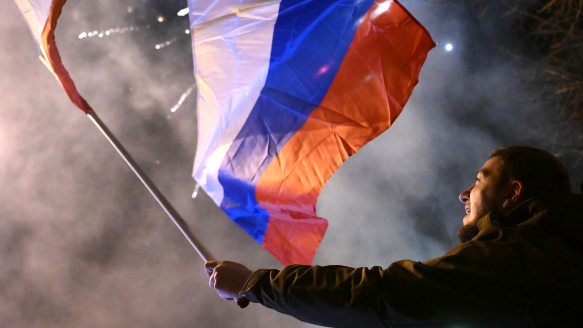 «Железный занавес»: ждать ли россиянам закрытия границ из-за ситуации с ЛНР и ДНР