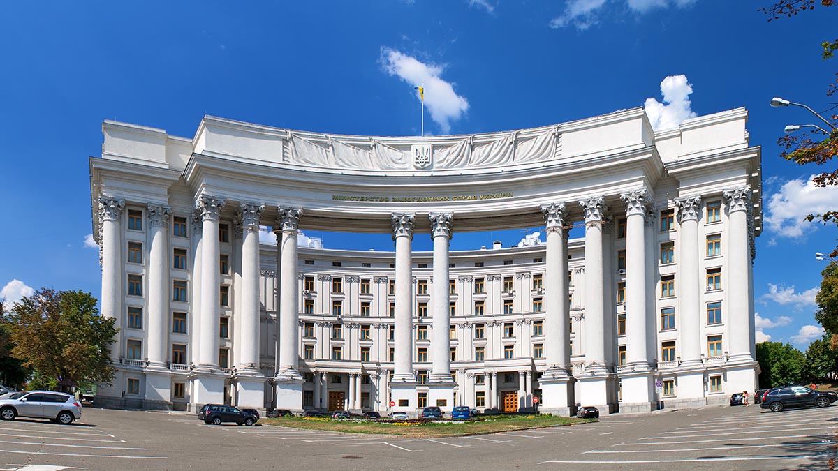 МИД Украины потребовал от спикера парламента Венгрии справку о психическом здоровье