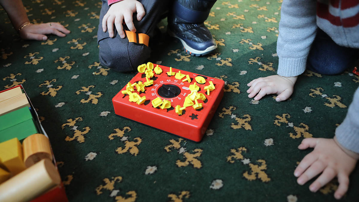 Baza: Мужа заведующей детсадом в Подмосковье обвинили в домогательствах