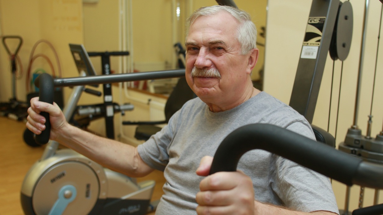 Пенсионер Михаил Гладько регулярно занимается спортом