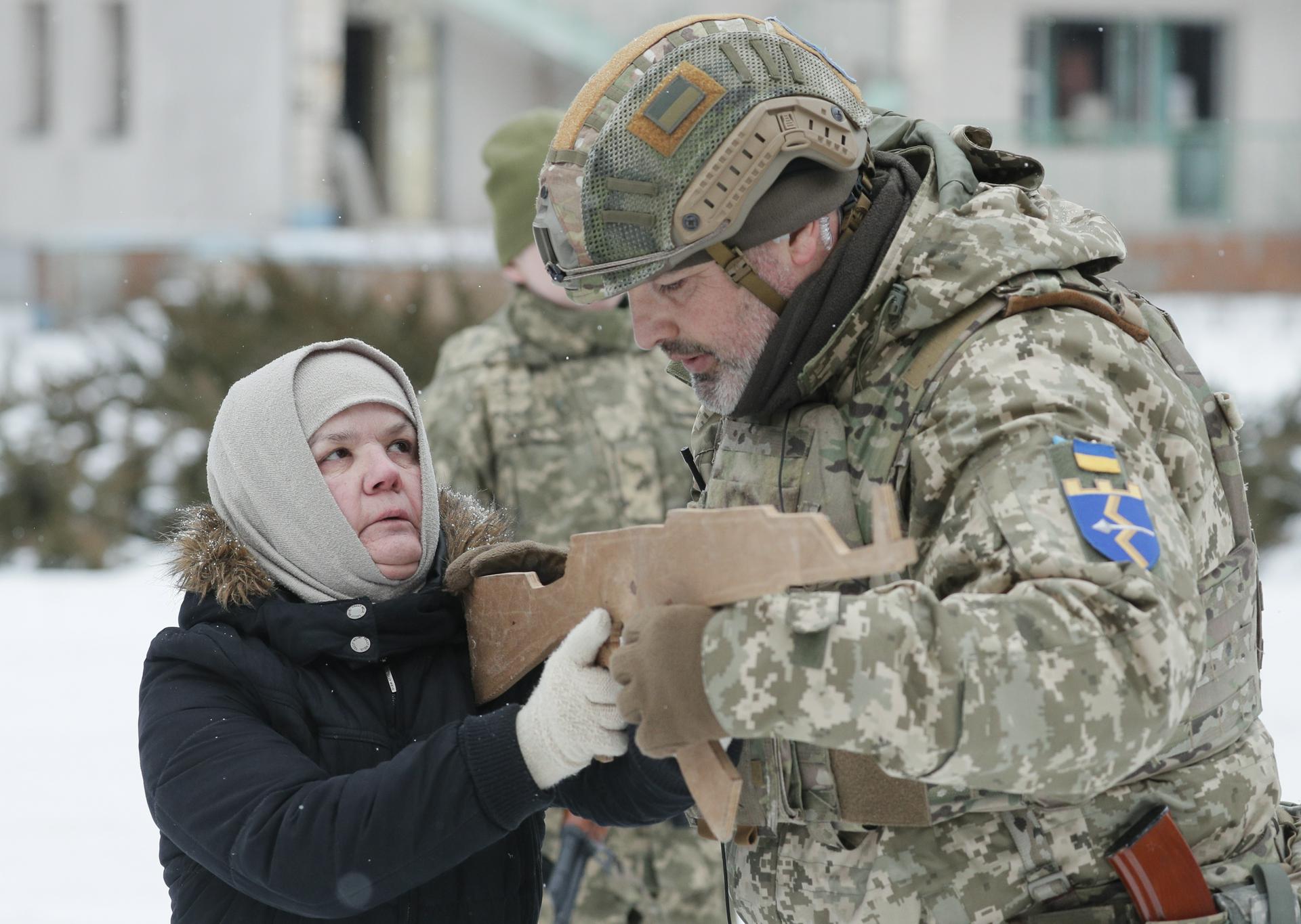 Возможна ли война между Украиной и Россией: кому выгодно нагнетание  «военной истерии»