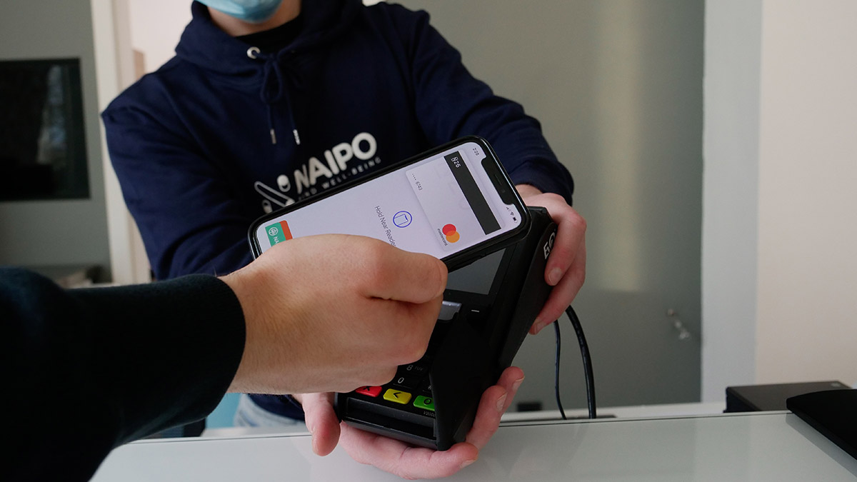 Apple опровергла информацию ФСБ о шпионском ПО в своих гаджетах