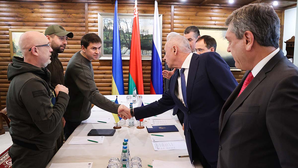 Украина согласилась снизить уровень огласки переговоров с Россией