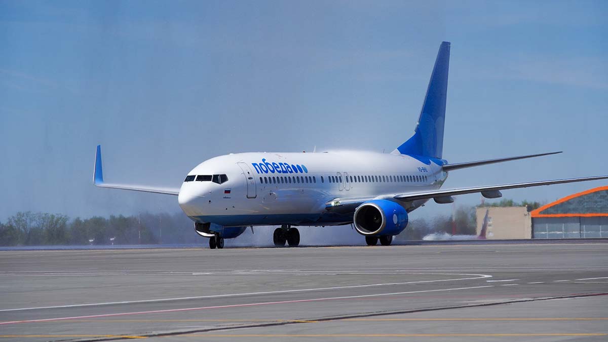 Пассажиры «Победы» застряли в Абу-Даби более чем на 12 часов