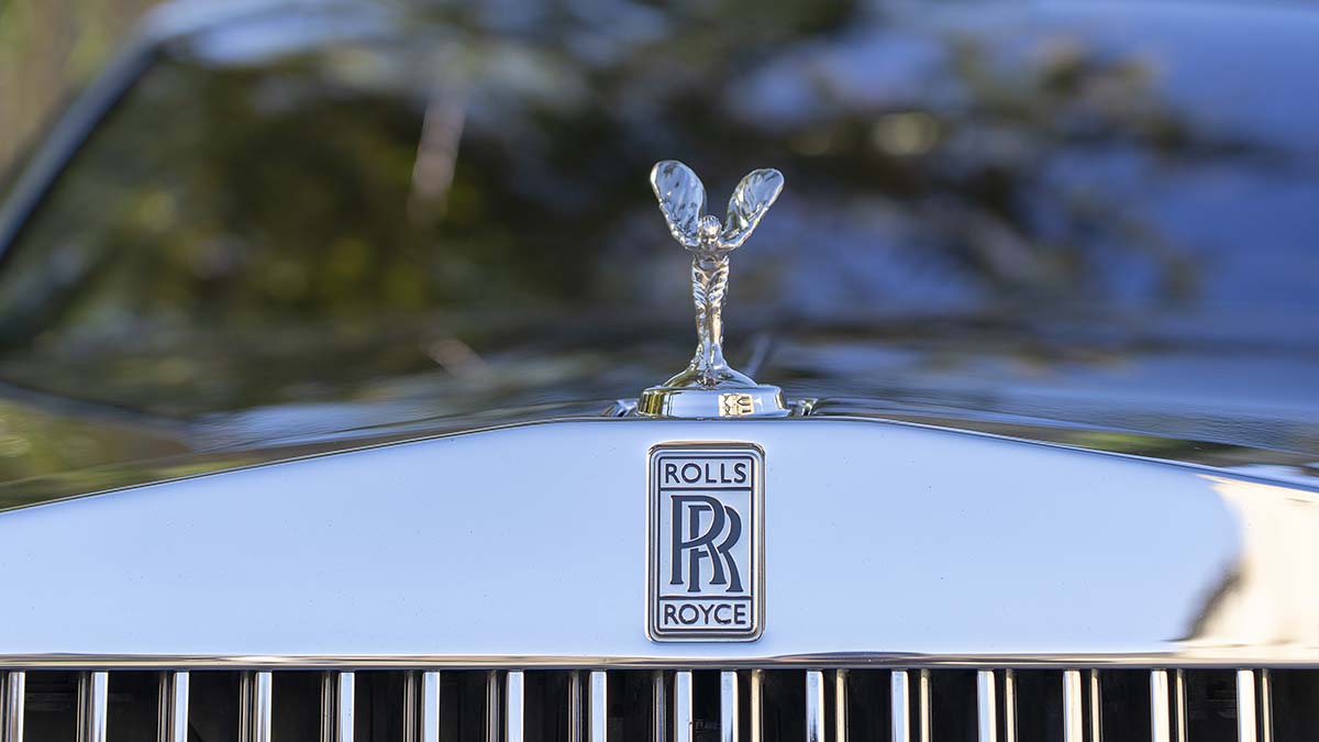 Rolls-Royce приостановила поставки автомобилей в Россию
