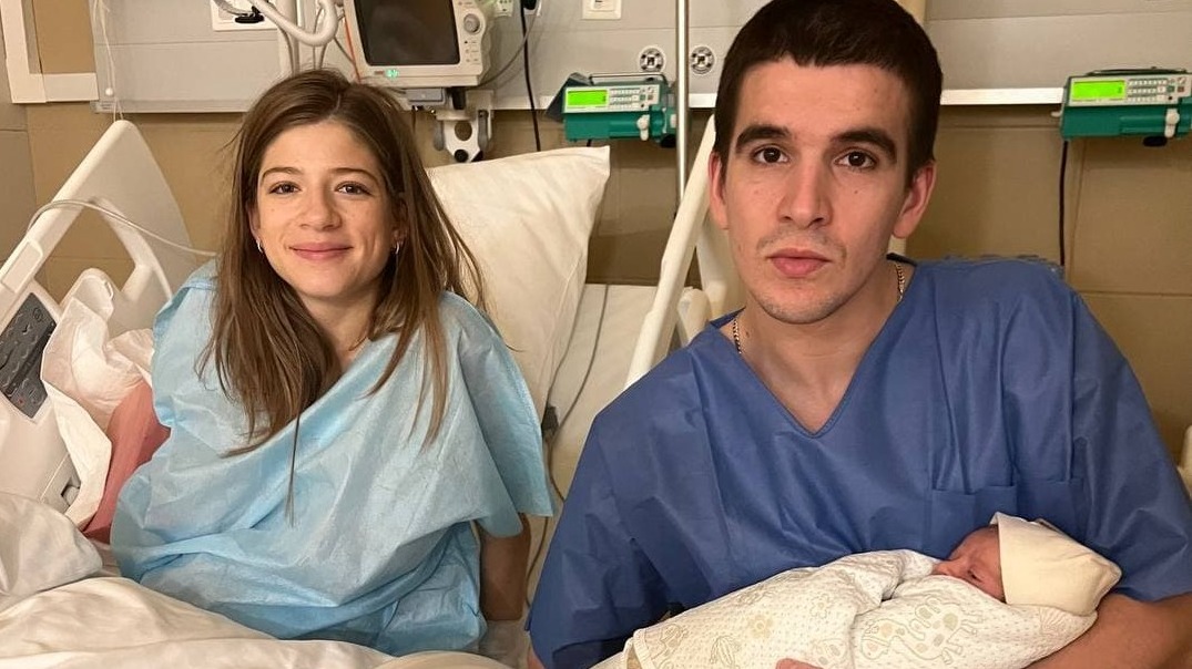 Рэпер Федук опубликовал фото новорожденной дочери