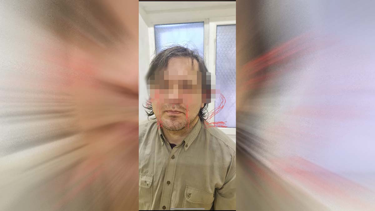 Мужчина сбежал из отдела полиции с автоматом «Кедр» и патронами