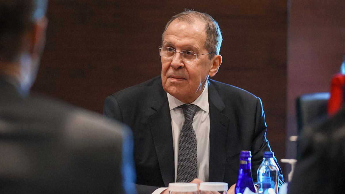 Лавров обвинил западные страны в краже у России 300 миллиардов долларов