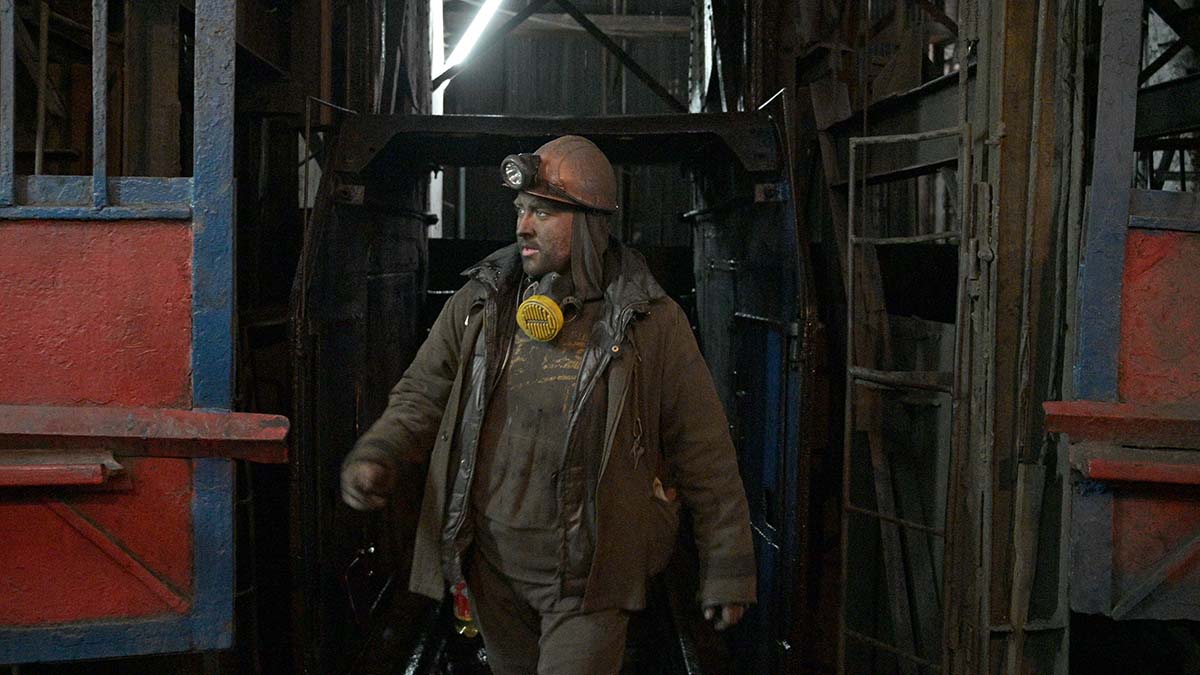 Спасатели извлекли двух горняков из завала шахты в Ростовской области