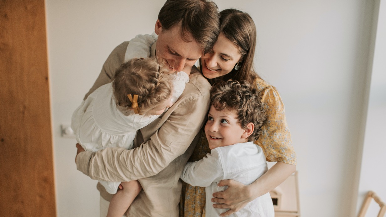 Специалисты семейных центров помогли достичь взаимопонимания 4 тысячам семей