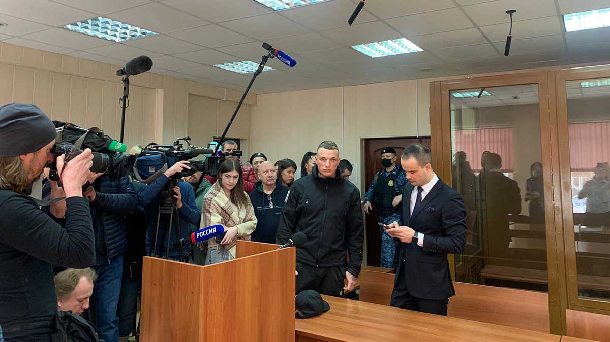 Суд приговорил Эдварда Била к 1,2 года колонии за ДТП в центре Москвы