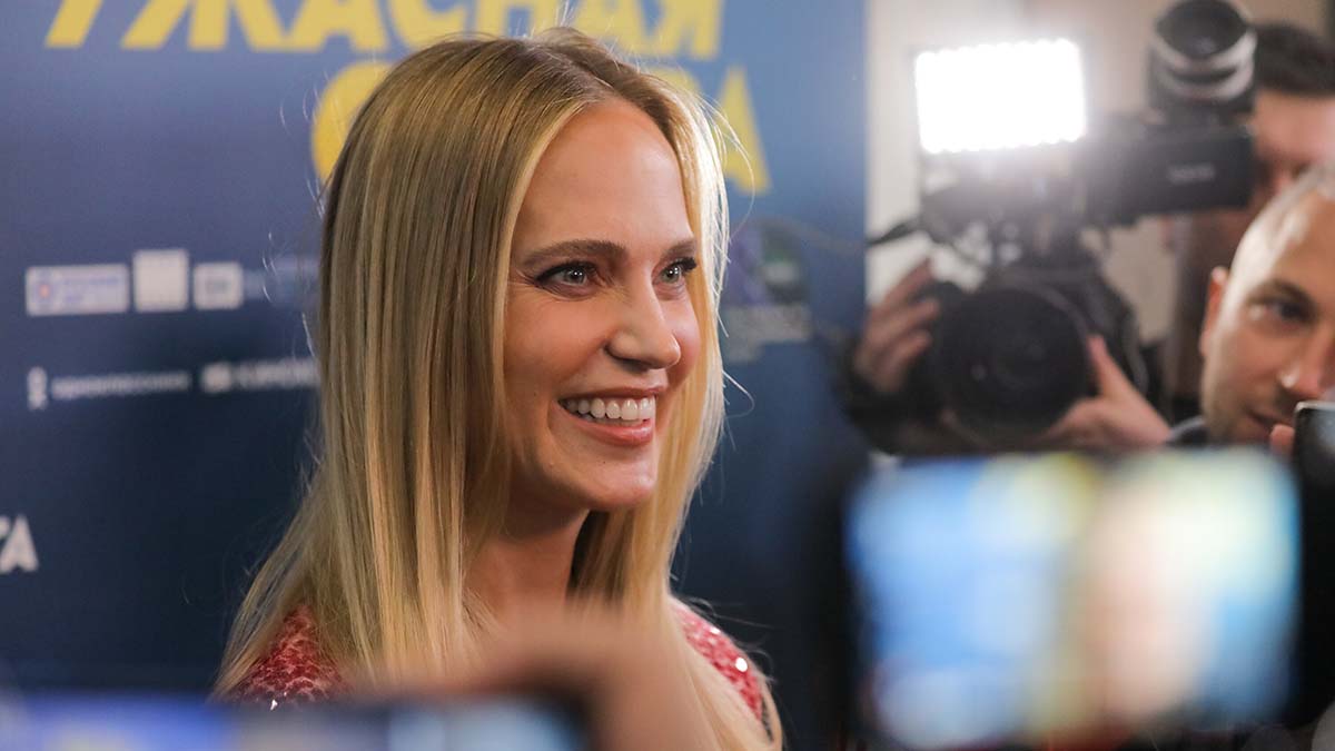 Подруга Глюк'oZы прокомментировала неадекватное поведение певицы