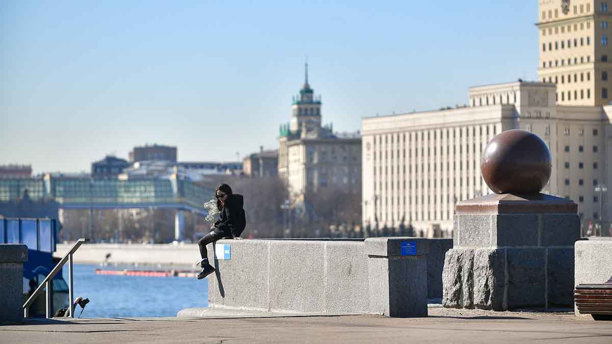 Синоптик Позднякова рассказала, когда в Москве растает снег