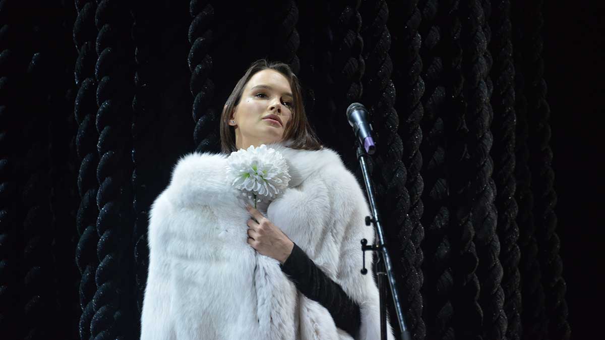 Starhit: Актриса Паулина Андреева встречается с бизнесменом Андреем Суторминым