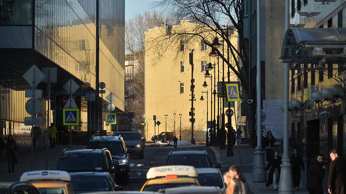 Синоптик обозначил сроки возвращения весеннего тепла в Москву