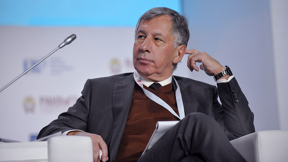 «Можно ли мне нанять уборщицу?»: Петр Авен отреагировал на введенные против него санкции