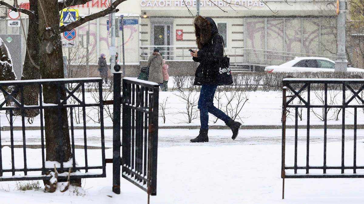 «Важно понимать, что это ненадолго»: шесть способов улучшить настроение, когда на улице плохая погода