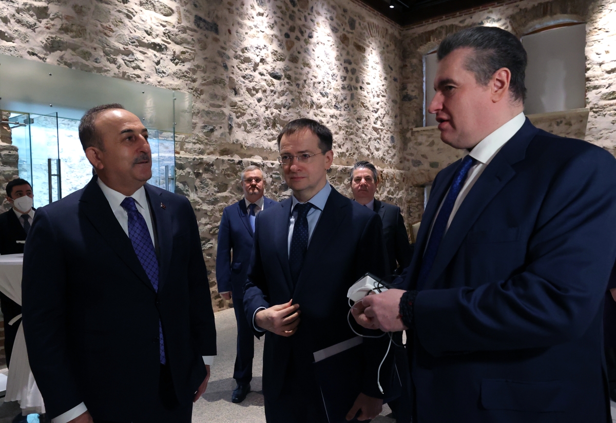 Чавушоглу заявил о сближении позиций Москвы и Киева