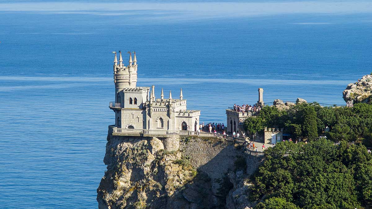 Как добраться из Москвы в Крым в условиях дефицита билетов на поезд