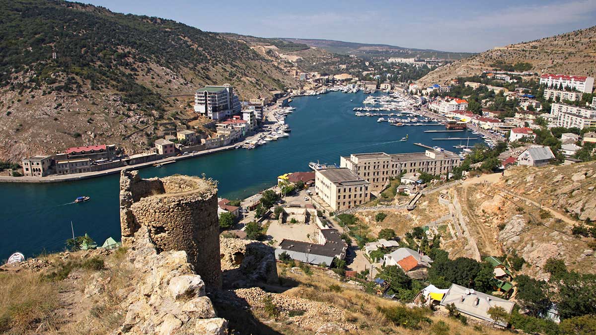 Россияне массово отменяют бронирование в отелях Крыма на май и июнь