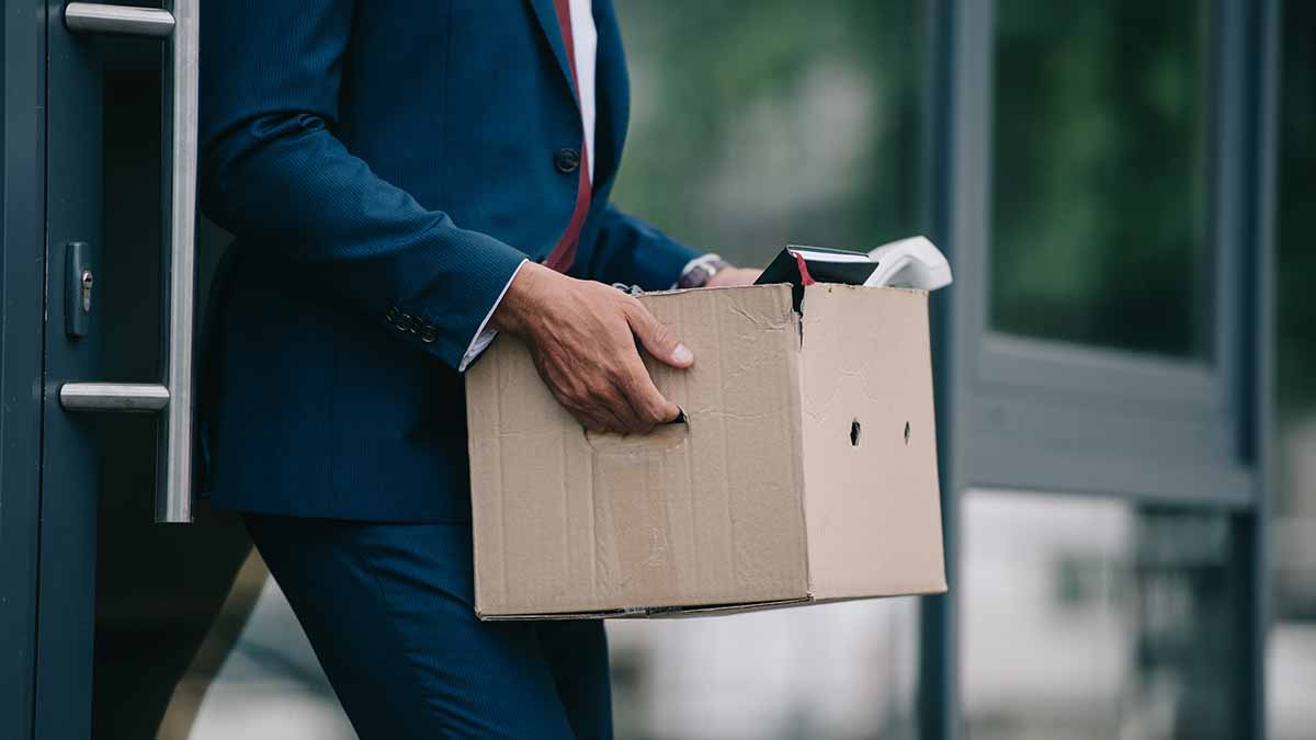 Юрист пояснил, как доказать факт незаконного увольнения