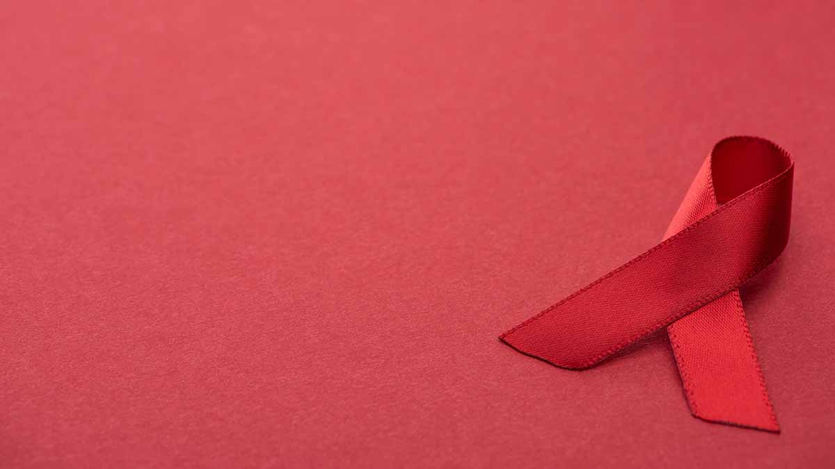 Эксперт прокомментировал рост заболеваемости ВИЧ в Петербурге