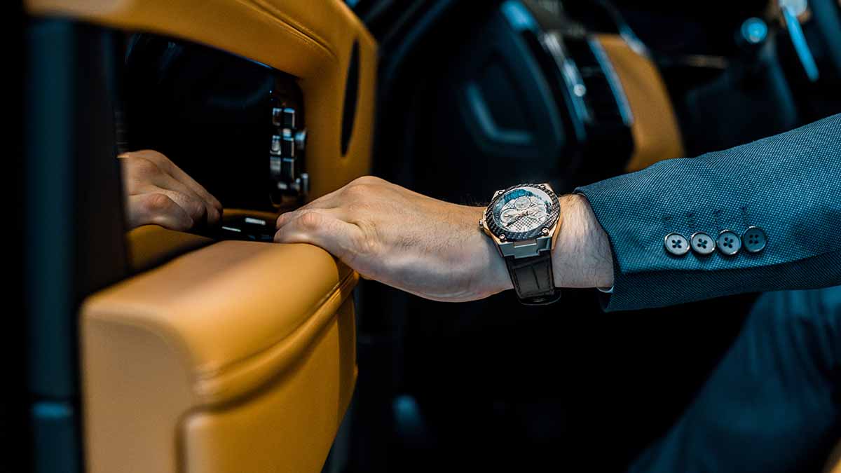 Россия вошла в топ-10 стран по количеству сверхбогатых людей