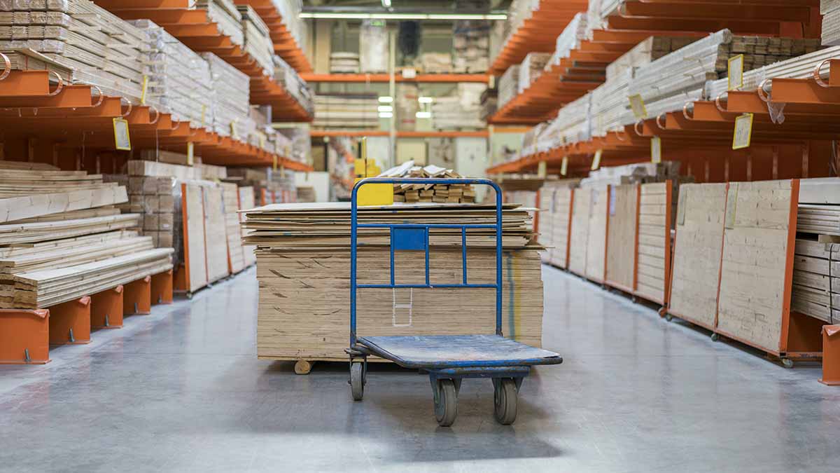 Крупнейший в мире производитель фанеры из России заявил о недозагрузке