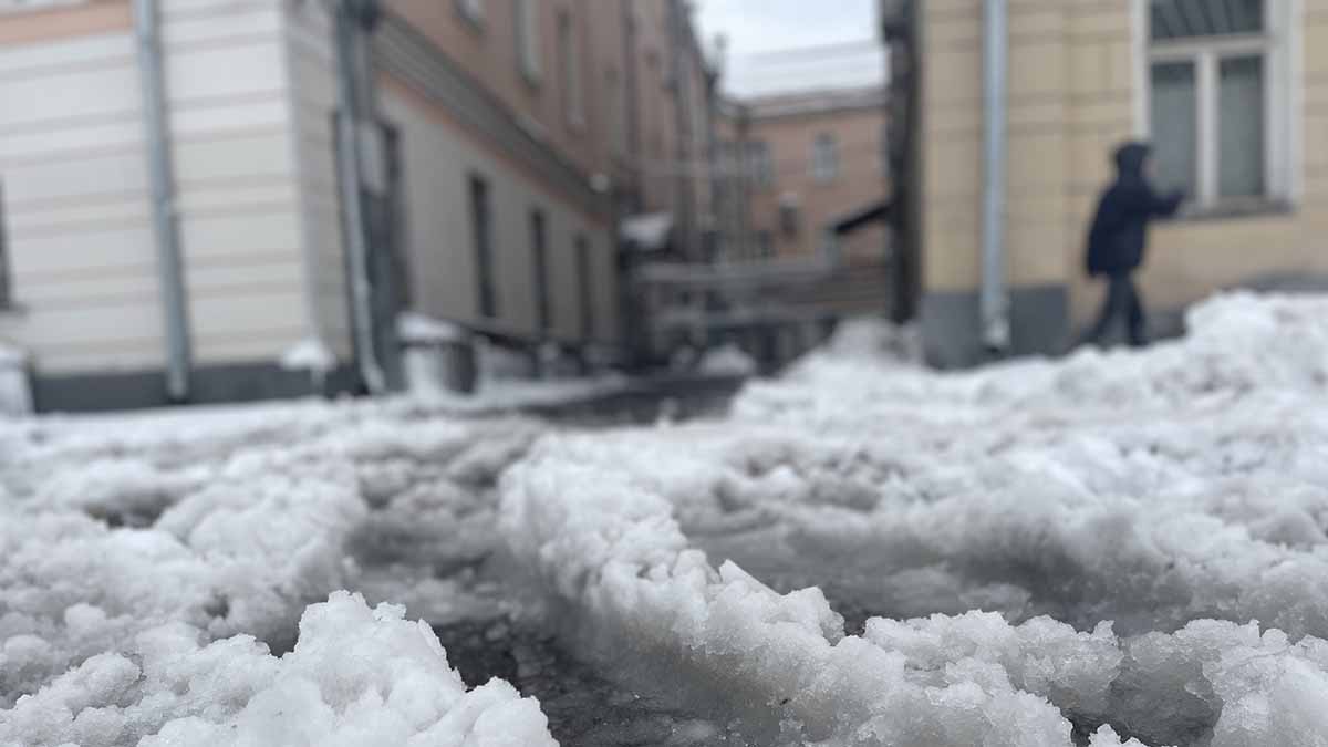 Городское хозяйство Москвы рассказало, куда сообщать о скоплениях воды 