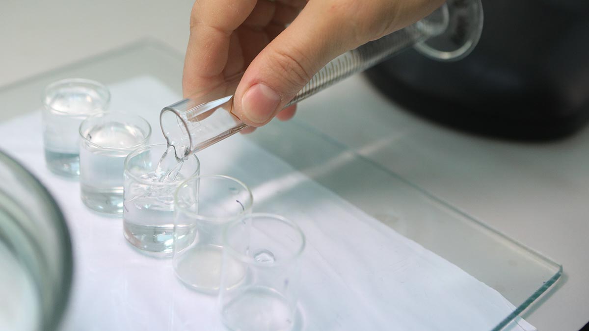 Постпред при ОЗХО: США помогают готовить химические провокации на Украине