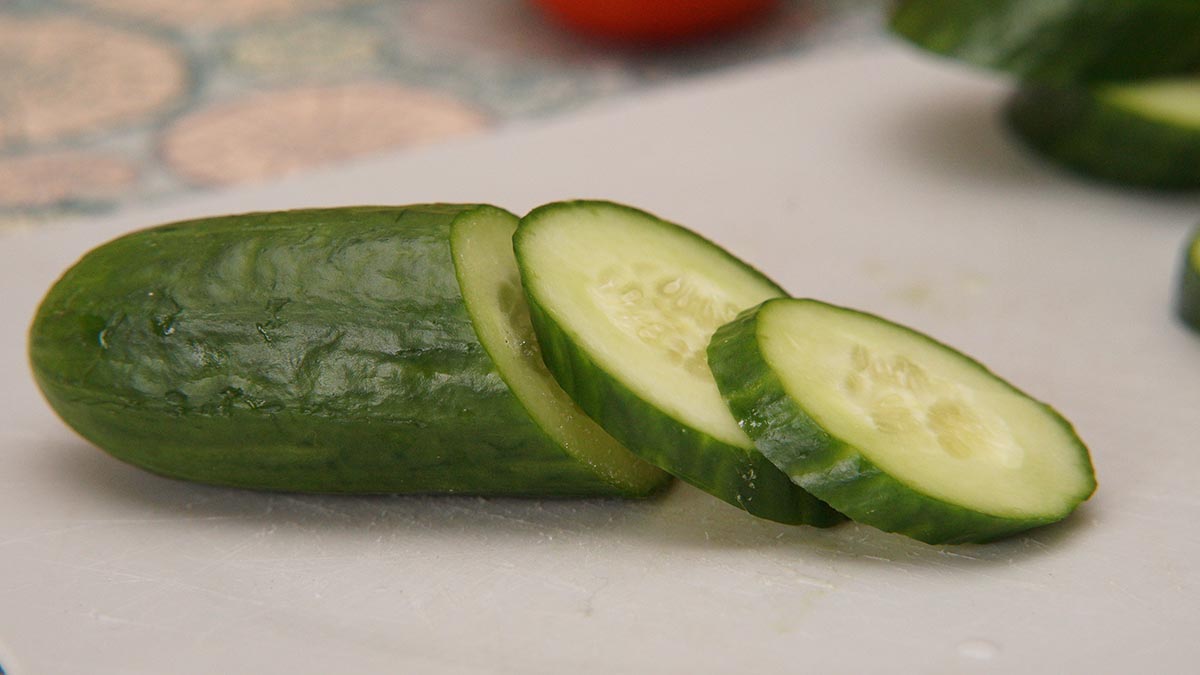 Диетолог рассказала, какие продукты помогут утолить жажду