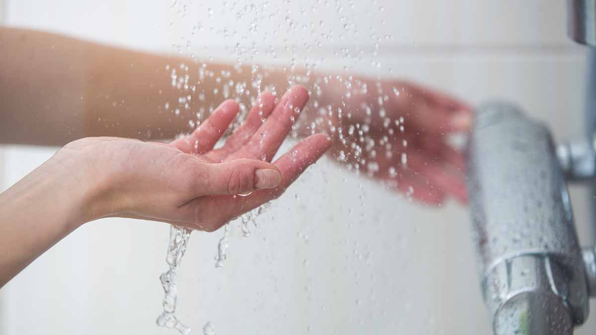 Горячую воду начнут отключать в Москве с 14 мая