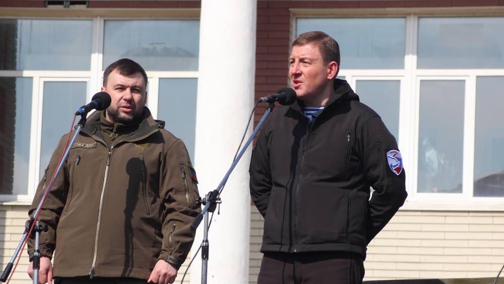 Турчак и Пушилин водрузили флаг России в Запорожской области