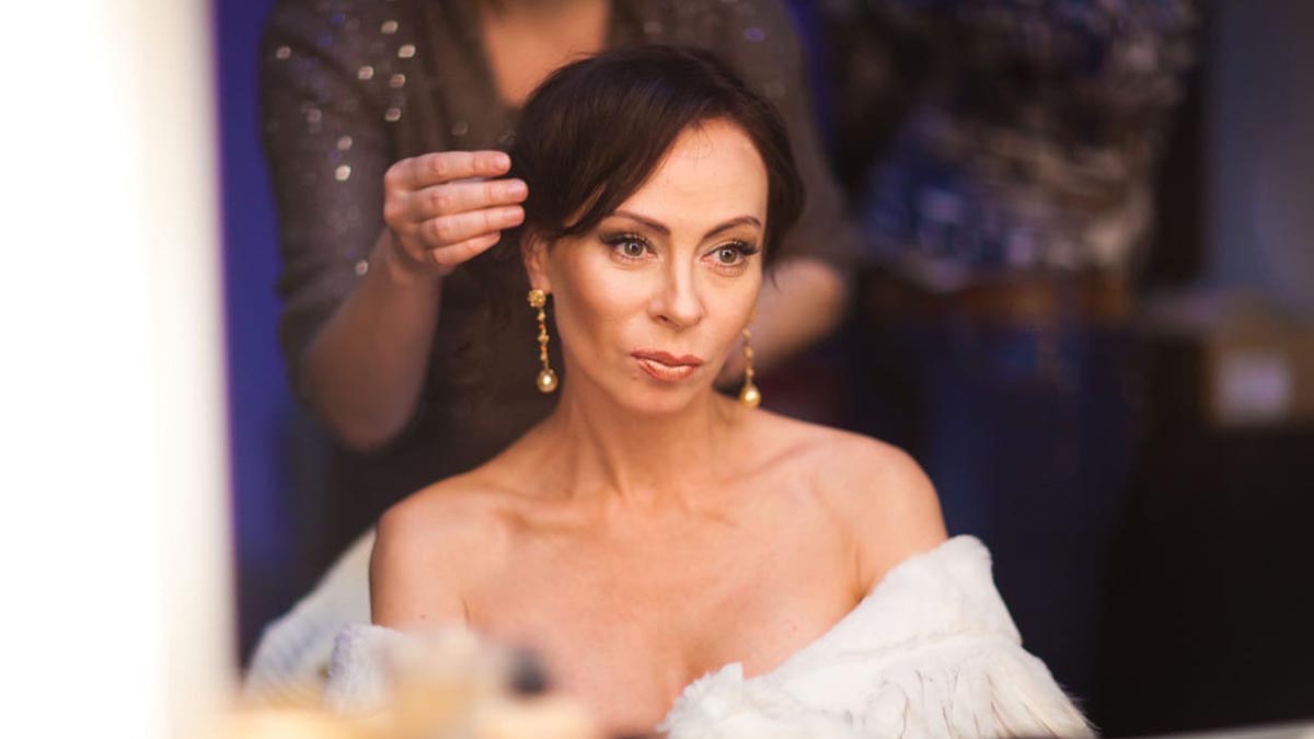 Директор Марины Хлебниковой опроверг информацию о состоянии певицы