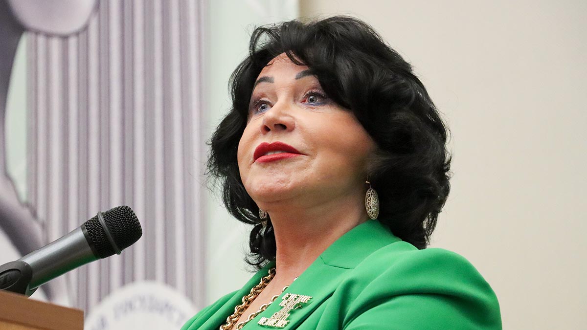 Бабкина выступила за введение цензуры на российской эстраде