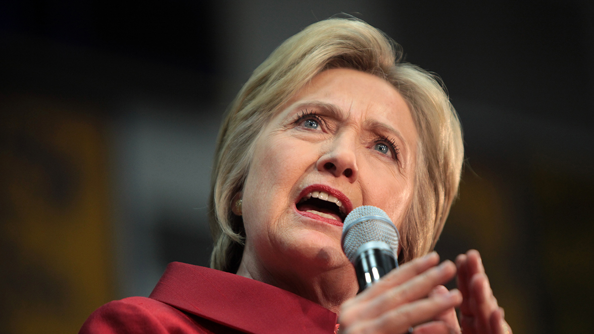 Шевченко назвал ерундой слова Клинтон о забытой в Кремле дочери