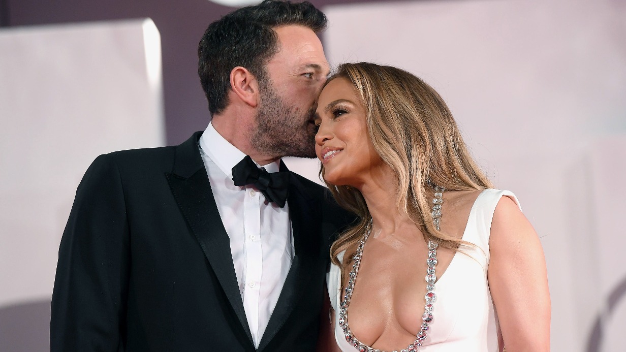 Дженнифер Лопес подтвердила помолвку с Беном Аффлеком