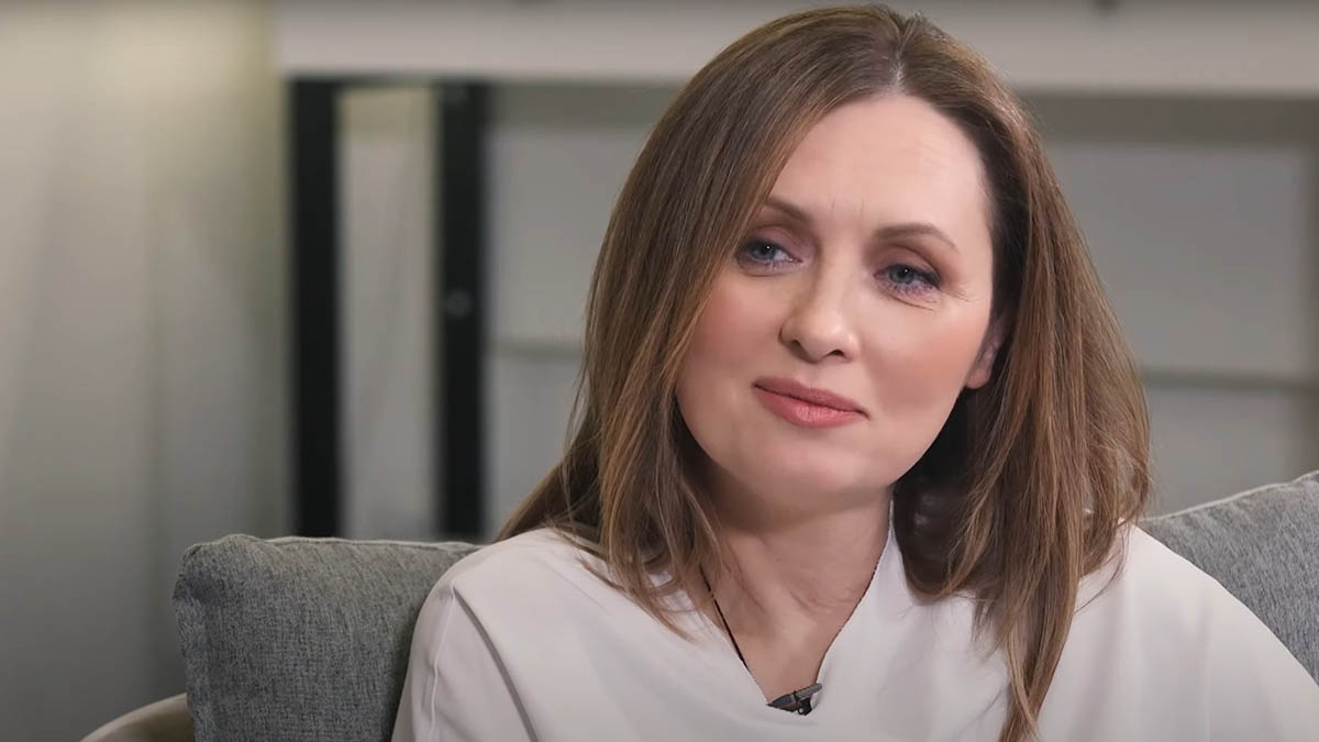 «Меня бы задушили»: актриса Елена Ксенофонтова рассказала о насилии в семье 