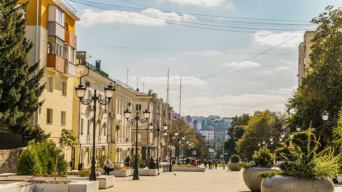 СМИ: Авиабомба в Белгороде находится на глубине семи метров под землей