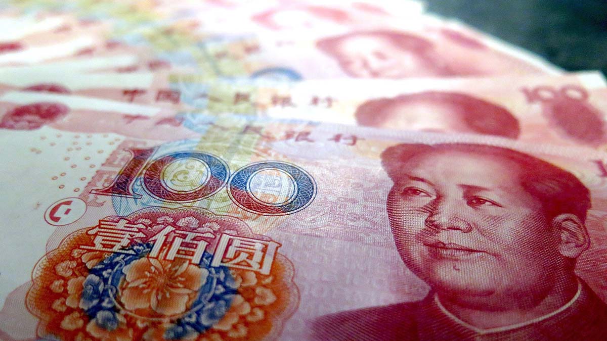 Новая мировая валюта: как заработать на китайском юане
