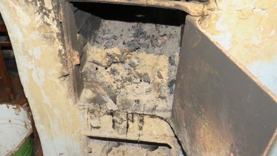 Мужчина избил своего соседа кухонной утварью в Томской области