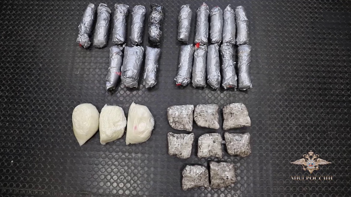 Более 80 килограммов «синтетики» изъяли у наркоторговцев с Дальнего Востока