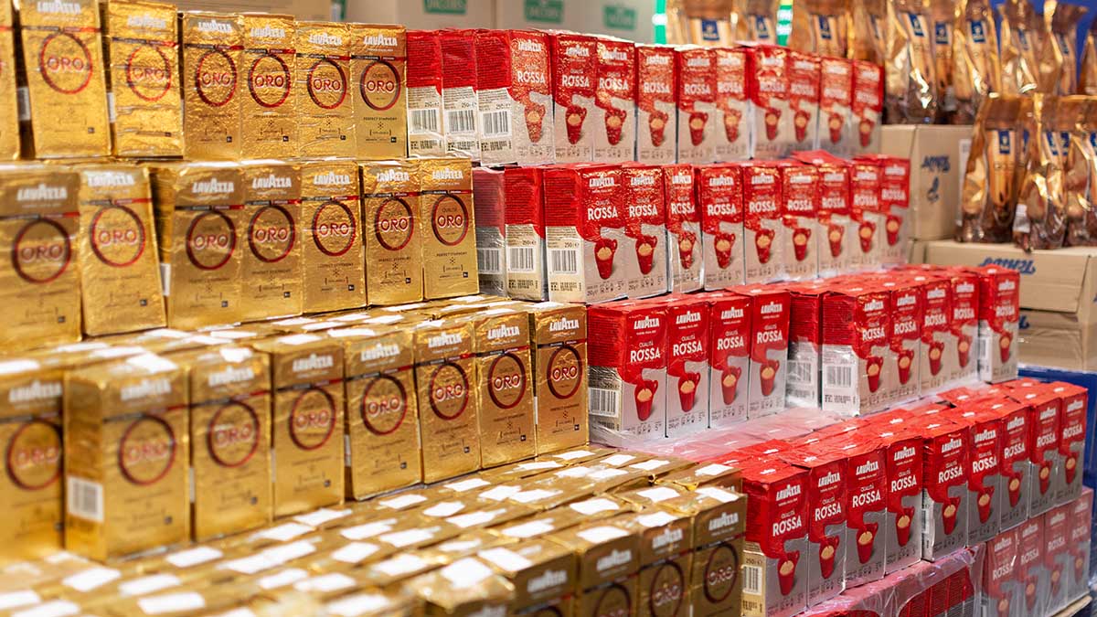 Производитель кофе и кофемашин Lavazza приостановил деятельность в России