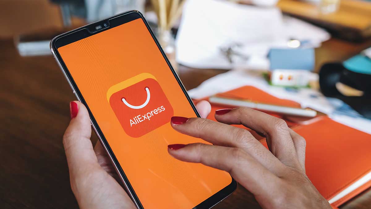 AliExpress опроверг информацию об отказе принимать оплату в рублях за заказы